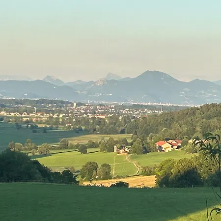 Traumpanorama Im Chiemgau Zwischen Chiemsee Und Salzburg - 74 Qm *