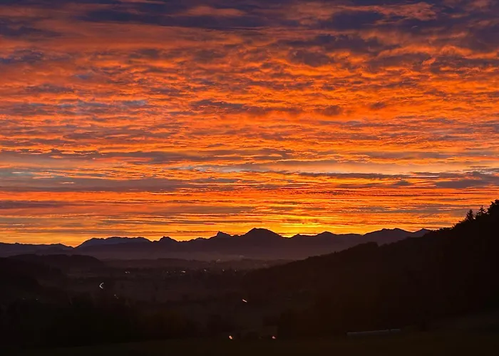 Traumpanorama Zwischen Chiemsee Und Salzburg - 74 Qm - Mit E-ladesaeule Surberg